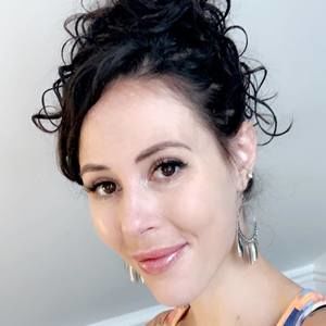 Meet your Posher, Caroline